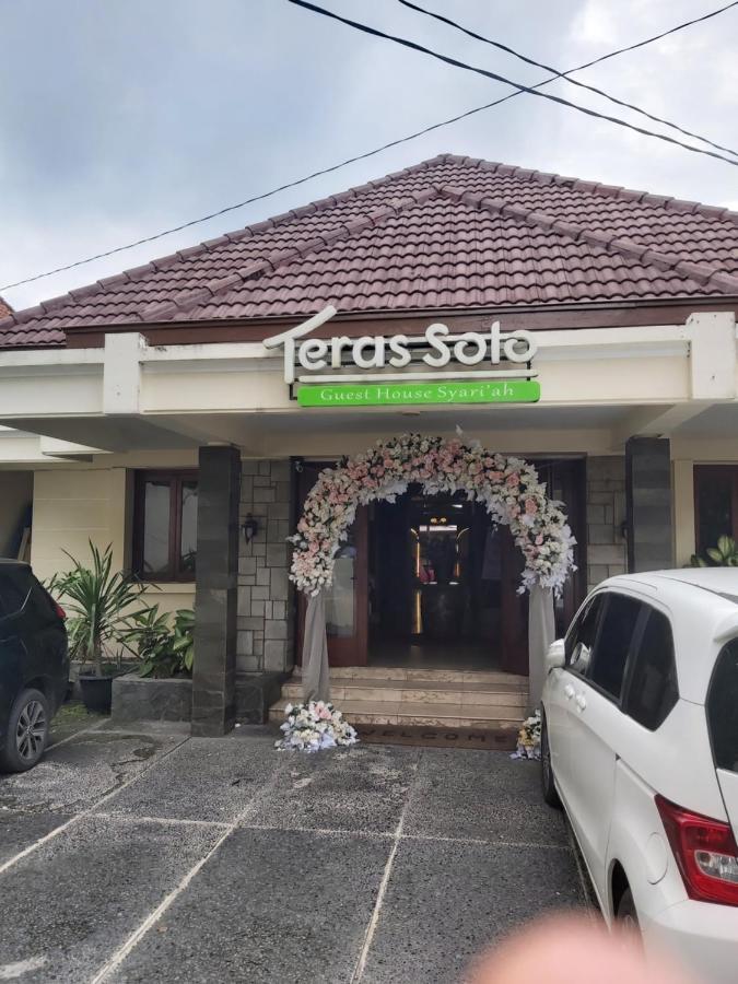 Guest House Teras Solo Syariah Экстерьер фото